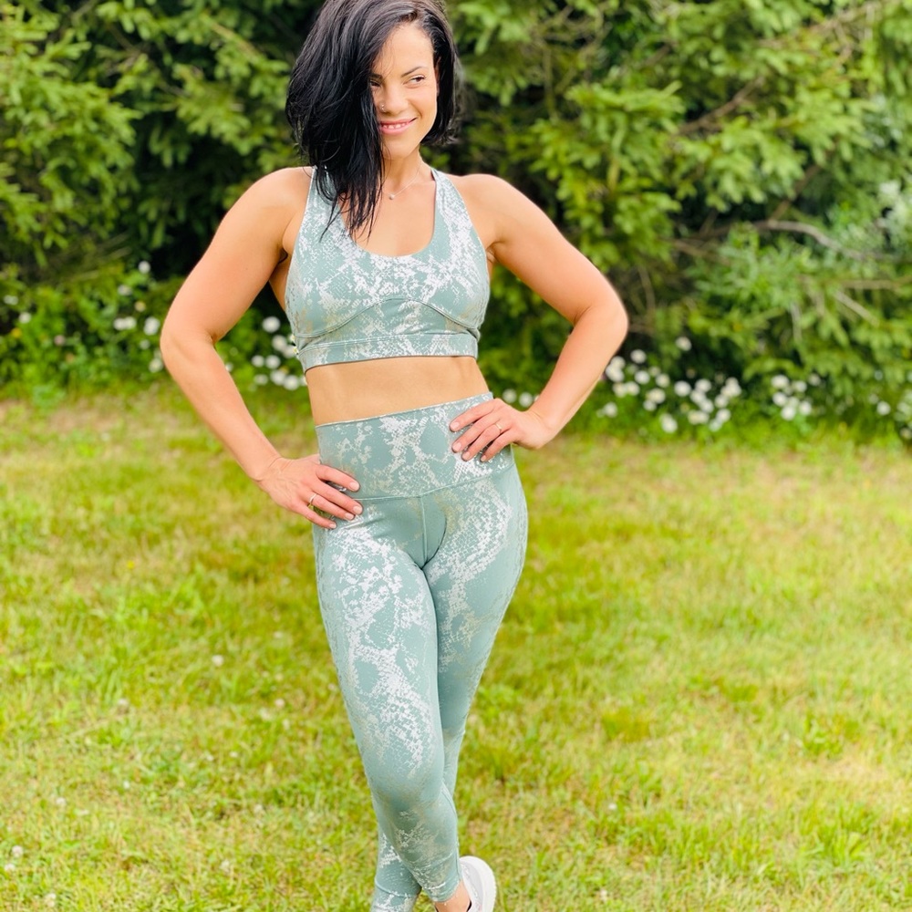 🍑Sage Green Sexy leggings set🍑